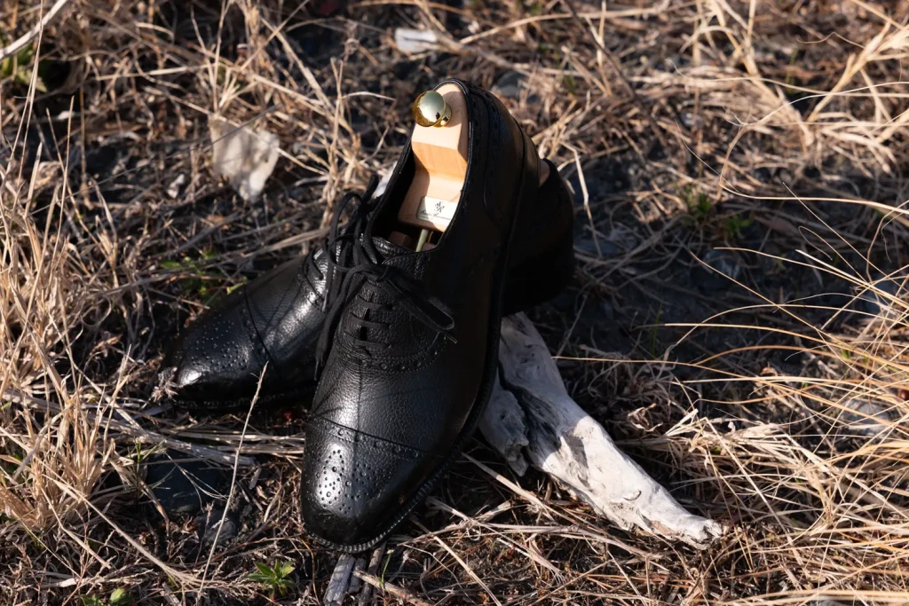 マリーニのセミブローグオックスフォードシューズ